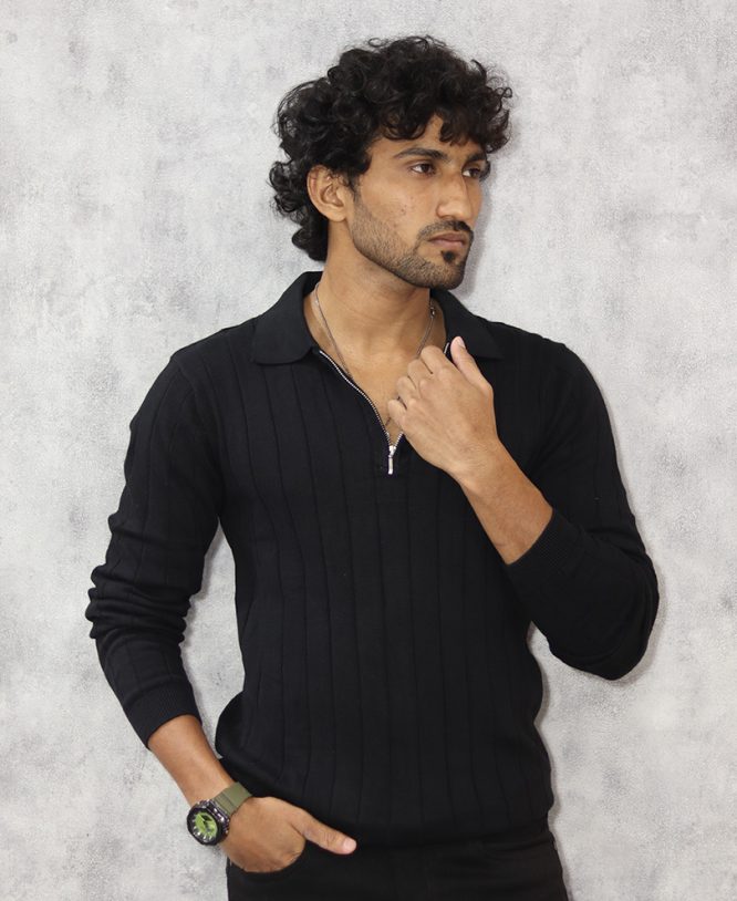 Black Full Hand Collar Tee